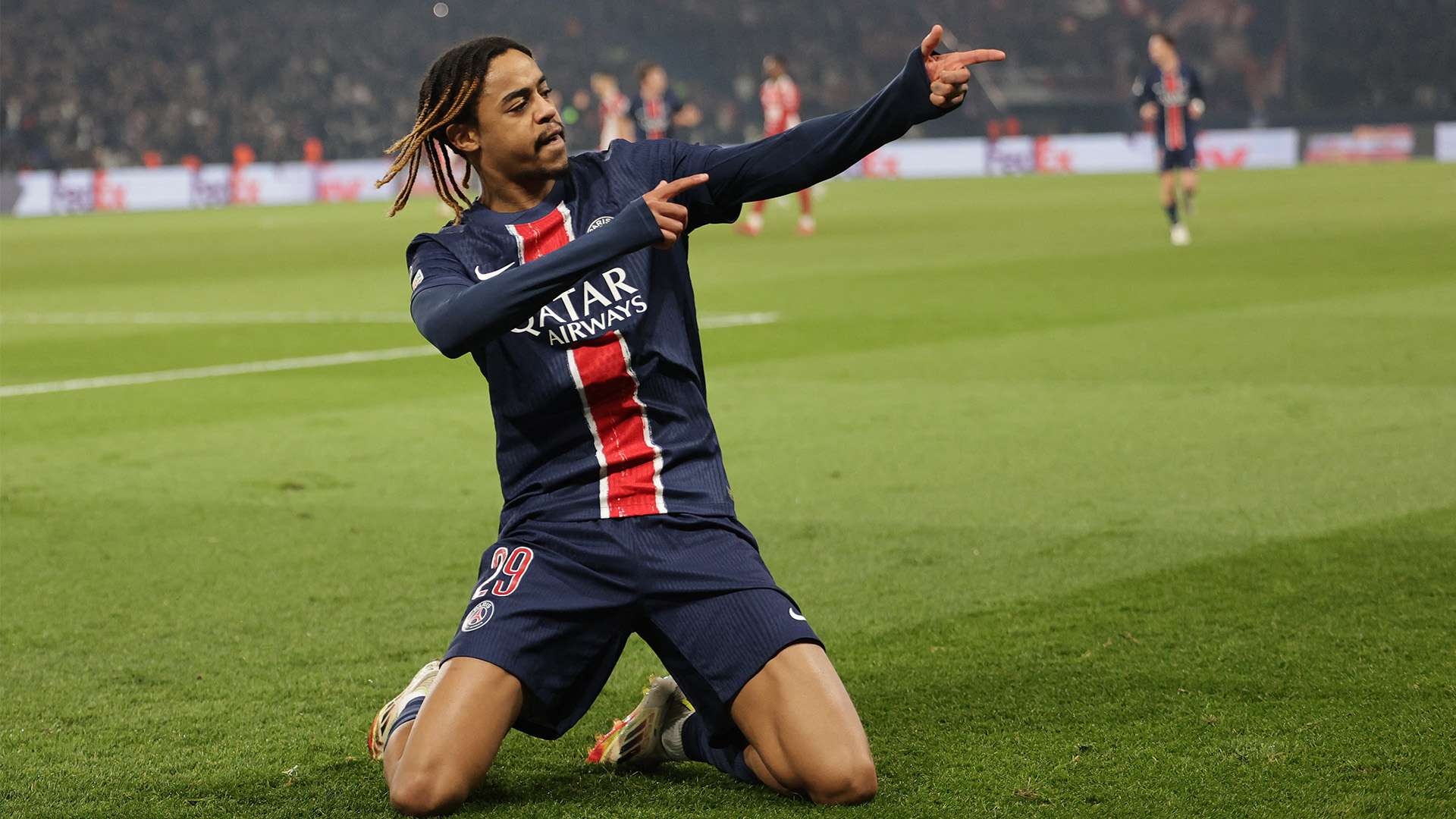 和球员的拼 和球员的拼